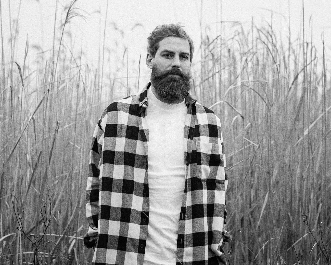 Portrait de Nicolas Koenig, directeur de création et designer, fondateur du studio 